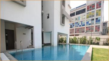 Purva-Whitehall-Pool