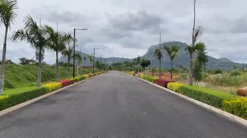Sammys-Palm-Hills-Plots-in-North-Bangalore-Internal-road